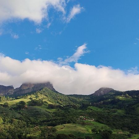 Recanto Bau São Bento do Sapucaí Esterno foto